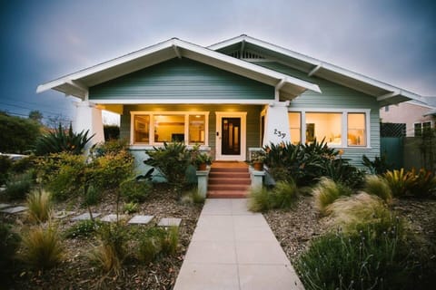 Beautiful craftsman stunning space!