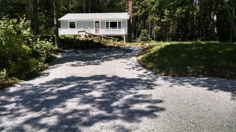 The Harbor Cottage at Barter's Point