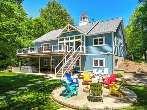 Welcome to The Cottage at Maple Pond