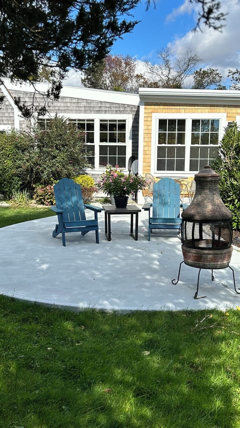 Fairhaven cottage right near the beach so peaceful!!