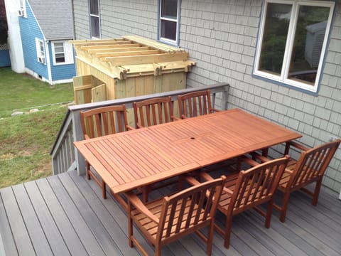 Deck - Photo 1 of 2