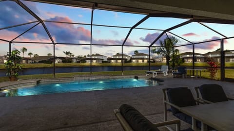 What are you waiting for? NewHaven Palms awaits you!