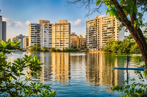 Walk distance: Condado Lagoon kayaking•paddleboarding•relaxing waterfront views.