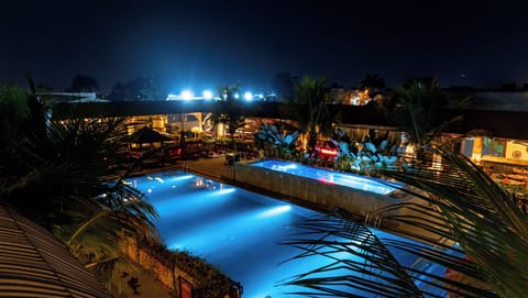 2 outdoor pools, open 6:00 AM to 10:00 PM, sun loungers