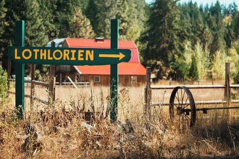 Lothlorien Sign