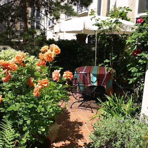 Terrace for breakfast or al fresco dining 