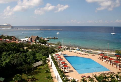 The only 4 bedroom rental at Palmar offering awesome views 