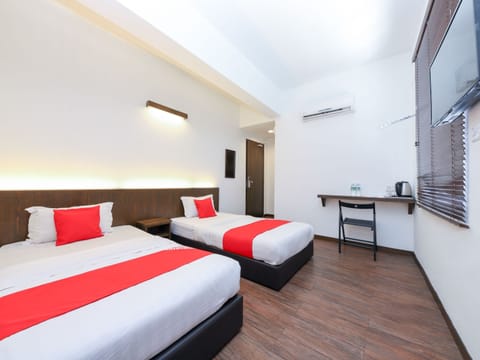 Deluxe Twin Room, 2 Twin Beds, Non Smoking | WiFi (free), bed sheets