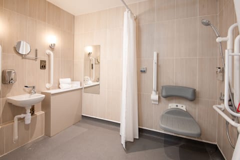 Disability Access Double or Twin Room | Bathroom | Shower, free toiletries, hair dryer, towels