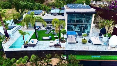 Blue villa desde el cielo