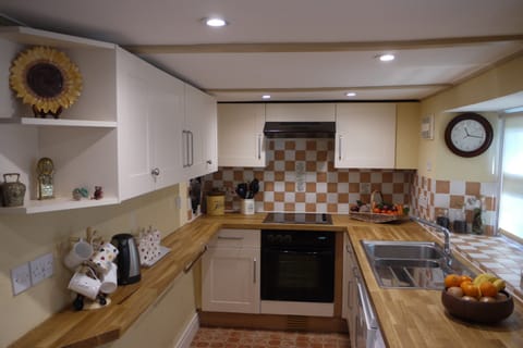 Corner House - Kitchen