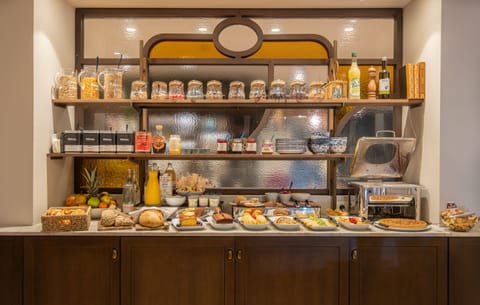 Daily buffet breakfast (EUR 17 per person)