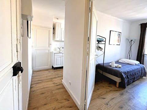 Sunny 1 Bedroom Rue Commandant André Apartment in Cannes