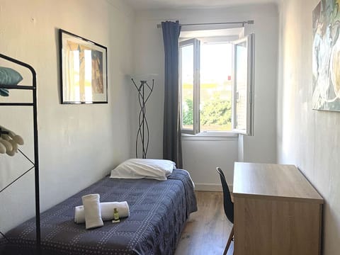 Sunny 1 Bedroom Rue Commandant André Apartment in Cannes