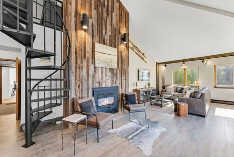 Living area, main level, fireplace