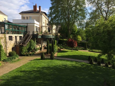 Location saisonnière-Maine et Loire-grande maison-villa-grand jardin