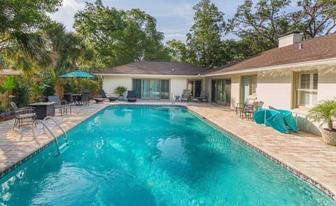 Large 18'x36'Pool