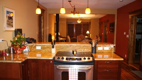 Kitchen Bar