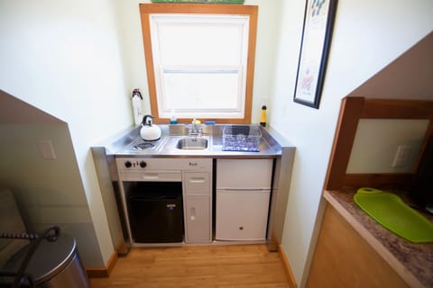 European kitchen, 2 refrigerators, small sink, double burner