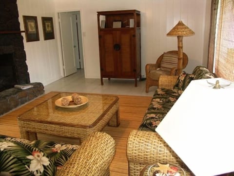 Enjoy island living - kama'aina style