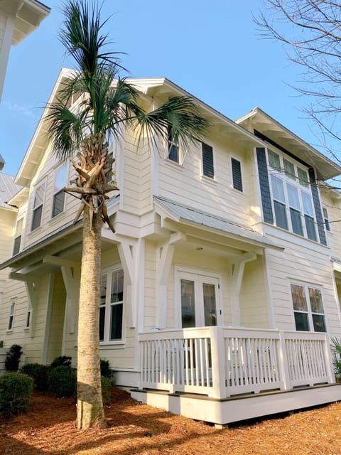 Welcome to Beach Kruzer! Large 3BR Townhome in Prominence North on 30A.