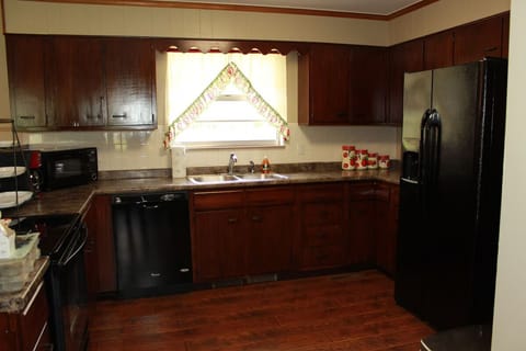 51134b4c-78b7-4a6e-a64f-fe8cf88bf7ec