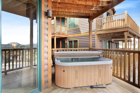 Condo, 2 Bedrooms | Private spa tub