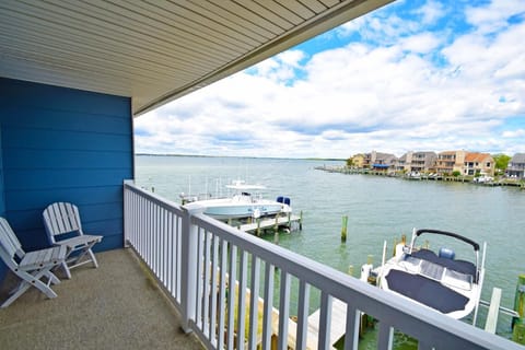 Townhome, 2 Bedrooms | Property grounds
