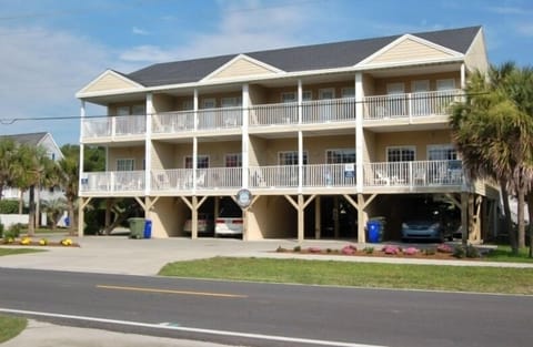 End Unit - Extra Windows, One of Only 4 Units!