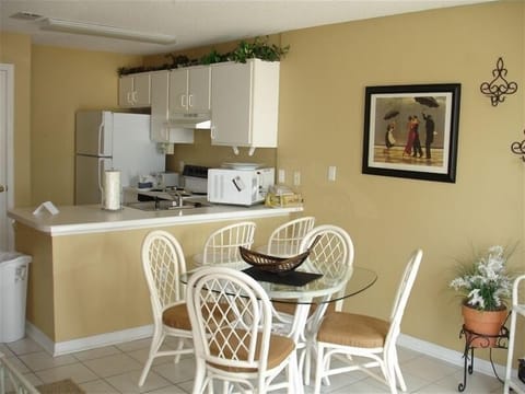 complete well stocked kitchen