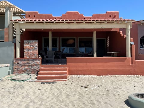 Casita, beachside (steps from the Sea of Cortez)