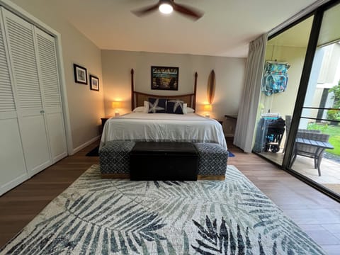 Oceanside Bedroom, Quality King Size Bed & the sounds of the Ocean