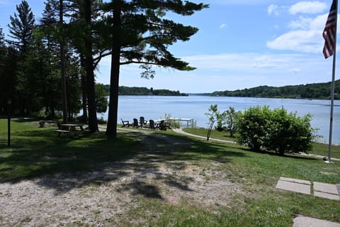 Walk out to this in the morning with your coffee & fishing pole.