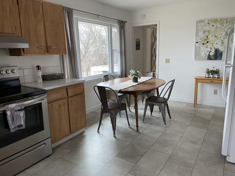 Eating area overlooks lake