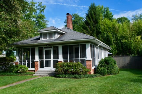 Cottage at Franklin Park
