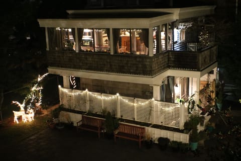 Merry Christmas at the Cottage  