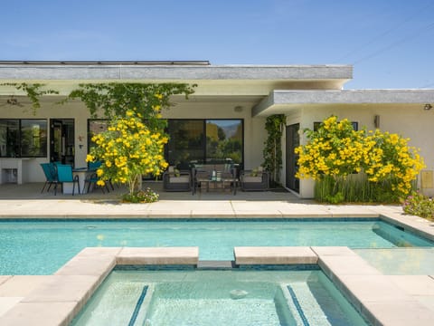 The large pool with integrated spa is fabulous