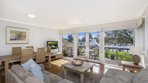 Living / Dining