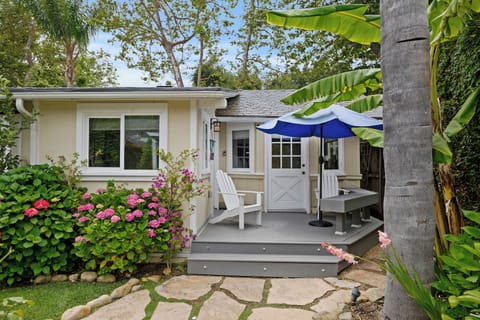 Seashell Cottage Exterior