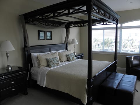 Master Bedroom-King size bed