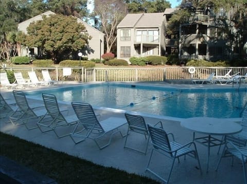 Pool and Lagoon
(847)630-2830