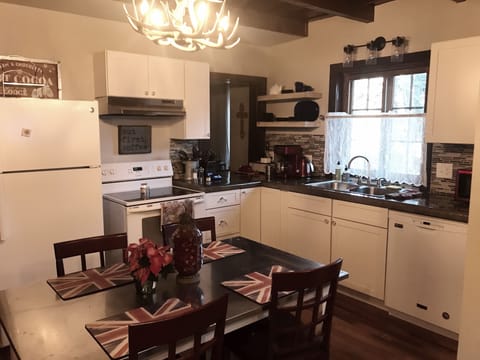 A fully stocked kitchen is waiting for you!