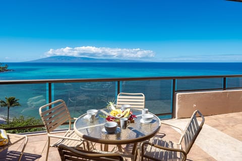 Lanai and Molokai are in every ocean view at the penthouse!