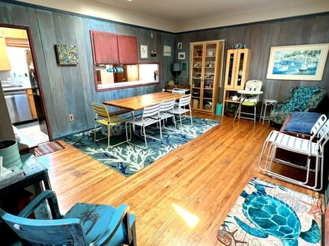 Dining table area