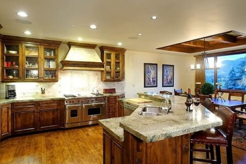 Spacious and Cozy Views, the best of Park City!