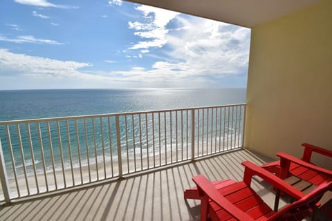 Come  Enjoy the Wonderful Direct Gulf View