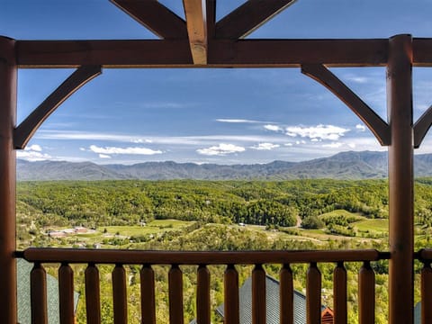 - Uninterrupted panoramic view of Smoky Mountain valleys from the deck   - Watch clouds roll through the green ridges from your peaceful balcony   - Nature’s beauty unfolds in every direction for an unforgettable stay
