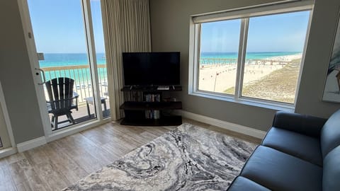 Large Balcony doors and windows in Living Area