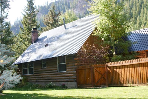 Our beautifully restored fishing home near Bald Mountain & the Big Wood River