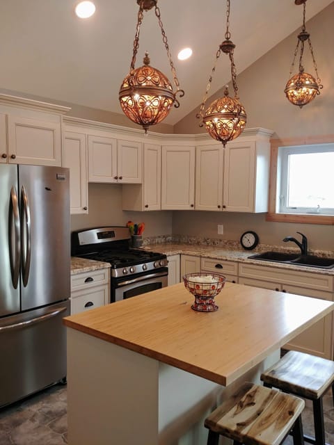 Fully stocked kitchen 